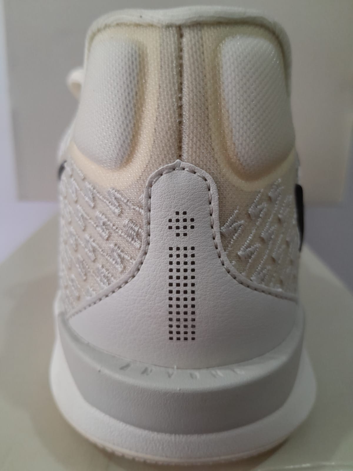 Nike Wmns Sabrina 2 'Relentless'