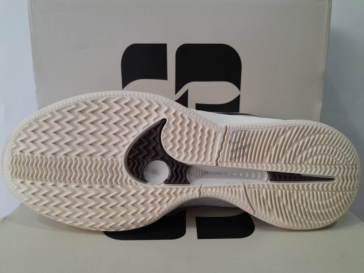 Nike Wmns Sabrina 2 'Relentless'