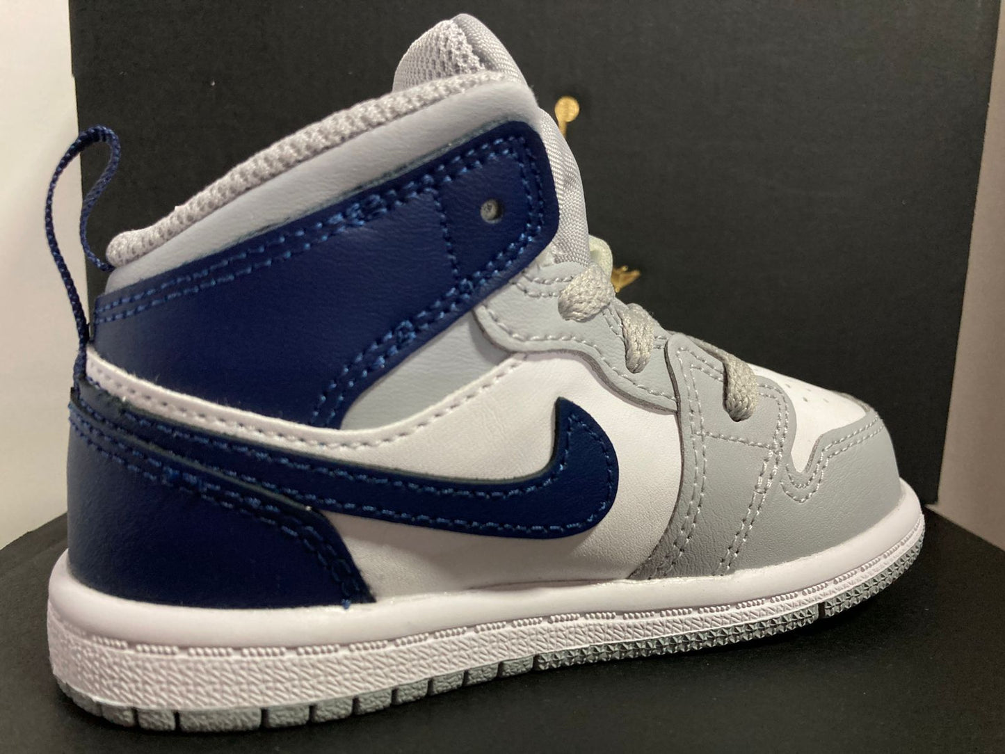 Nike Air Jordan 1 Mid TD 'Wolf Grey Midnight Navy'
