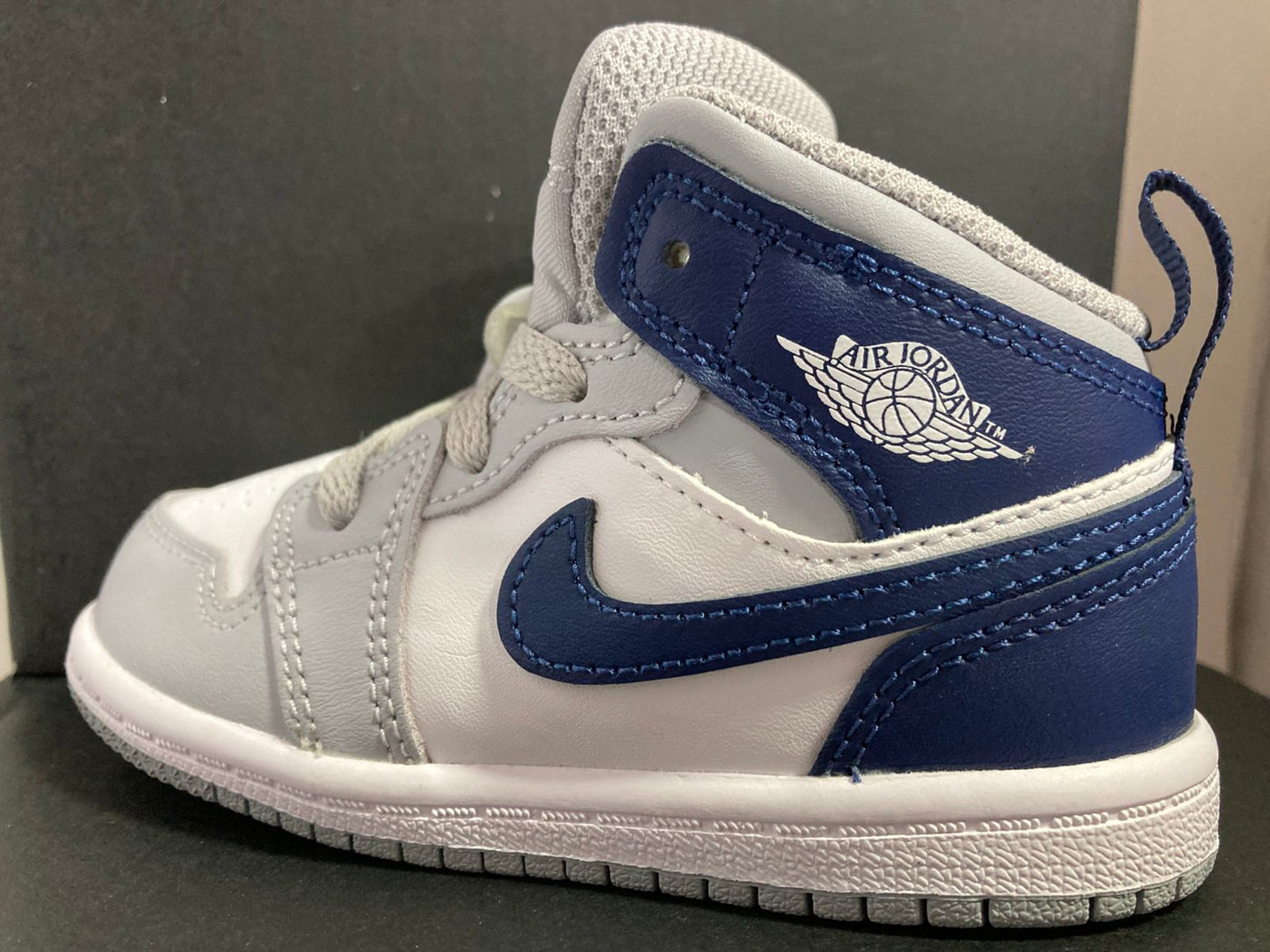 Nike Air Jordan 1 Mid TD 'Wolf Grey Midnight Navy'