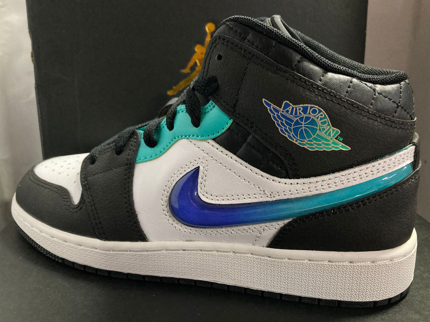 Air Jordan 1 Mid SE GS 'Formula 23 Pack'