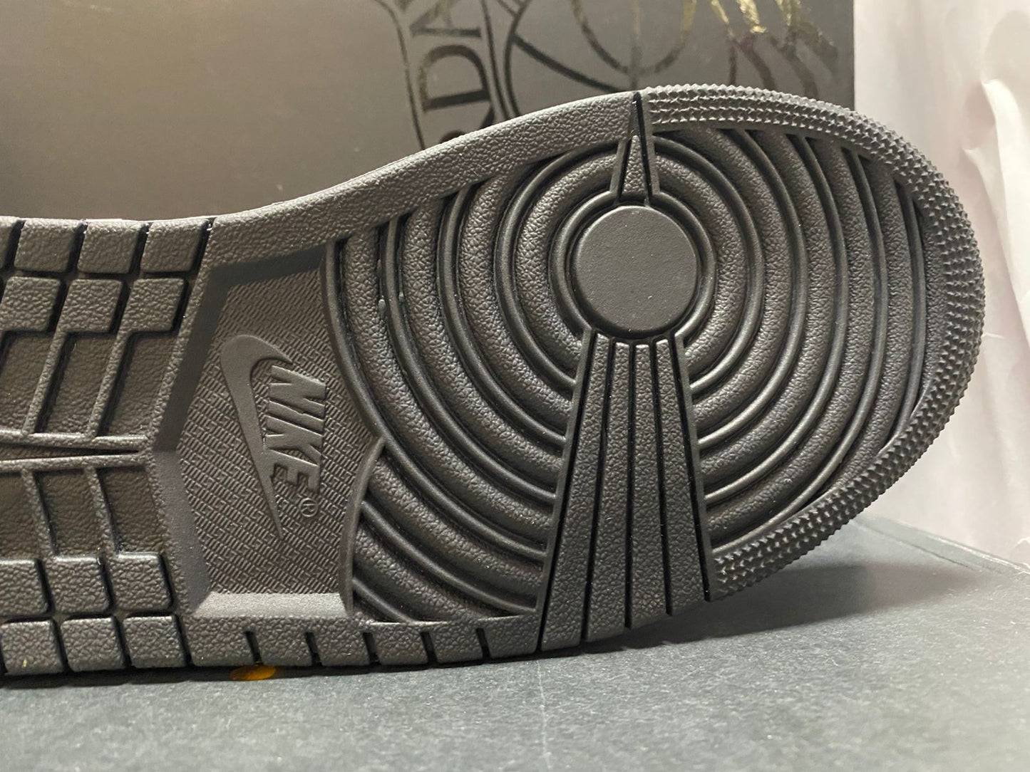 Nike Air Jordan 1 Mid SE 'Black White Metallic Silver'