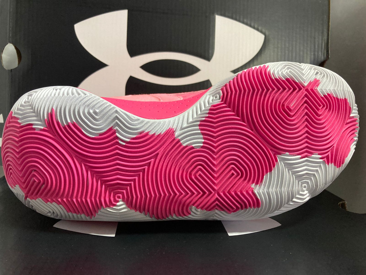 Under Armour  (Gs) jet  25