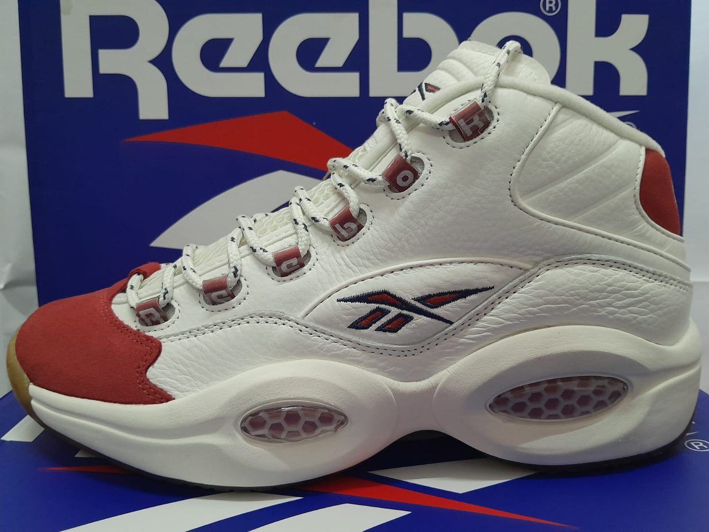 Reebok Question Mid Vintage Red Toe La Casa del Basquet