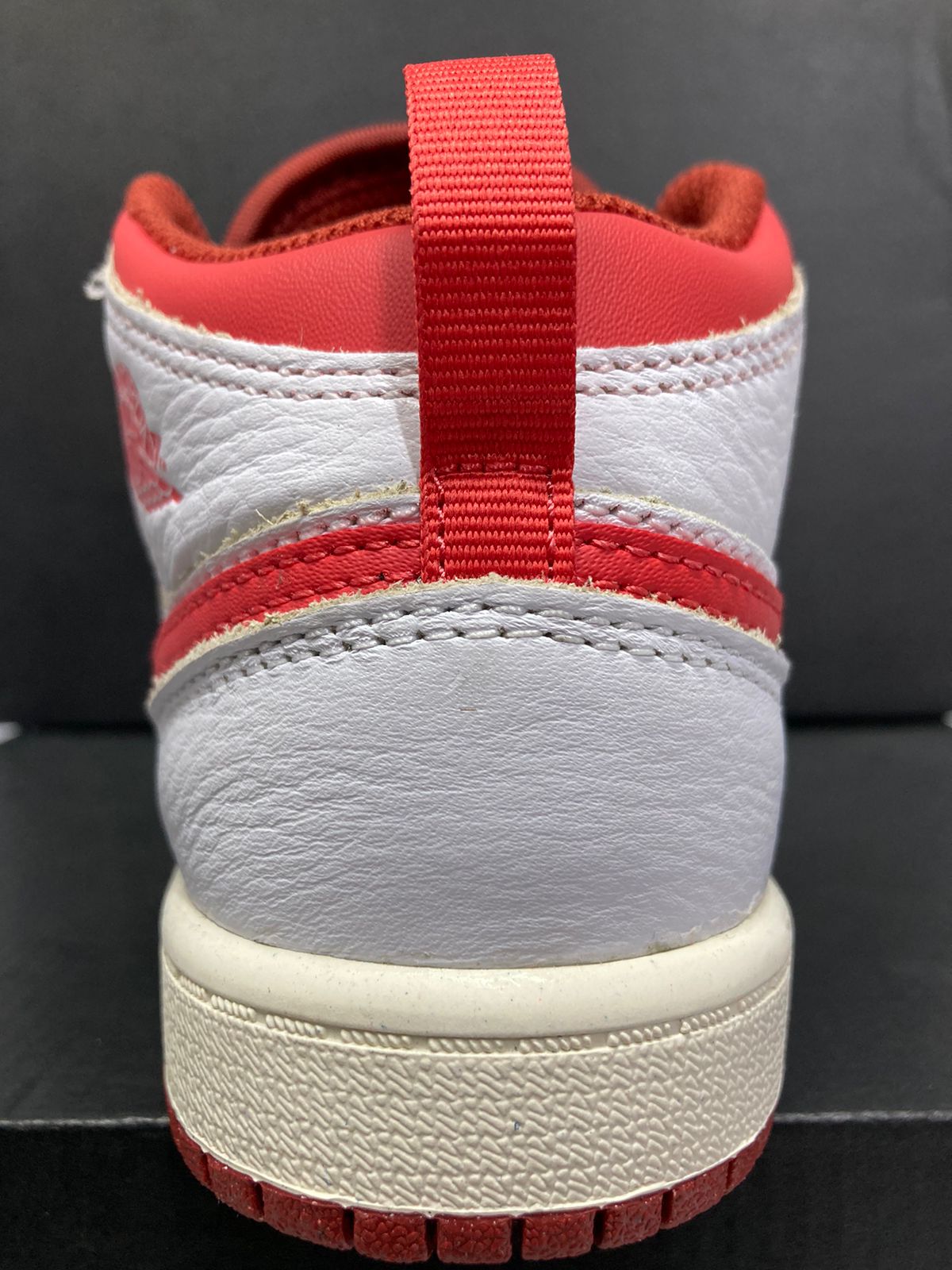 Air Jordan 1 Mid SE PS 'White Dune Red'