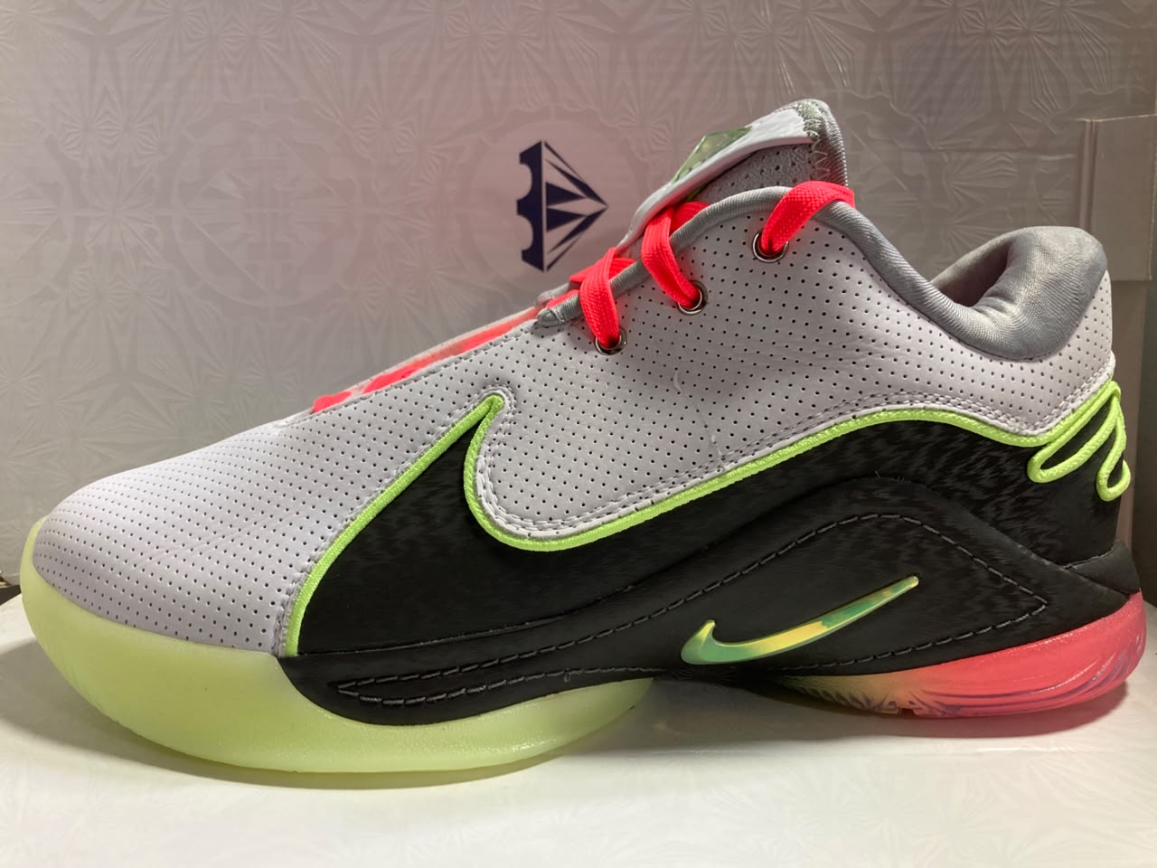 Nike LeBron 22 'Crown Jewel'