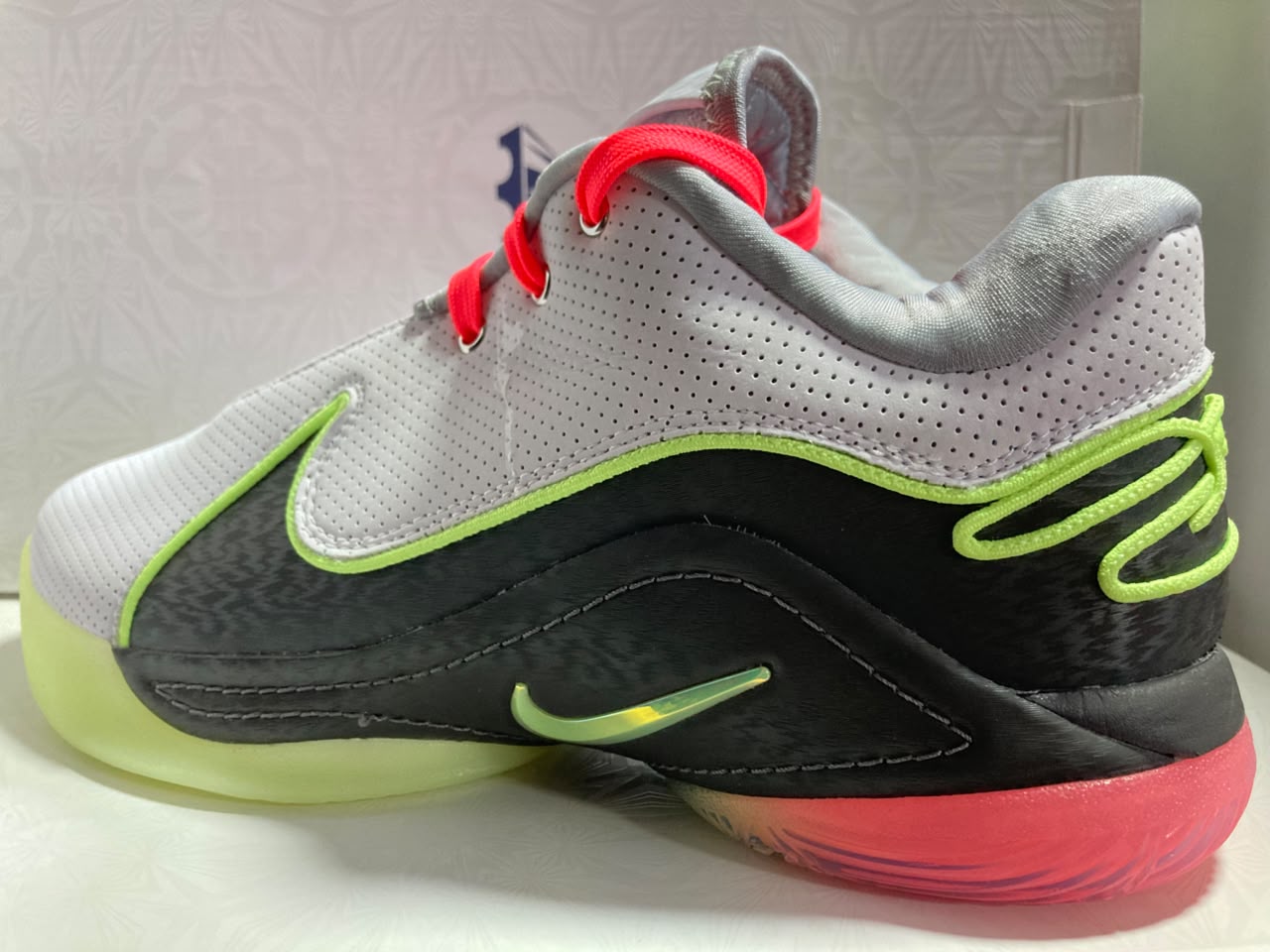 Nike LeBron 22 'Crown Jewel'