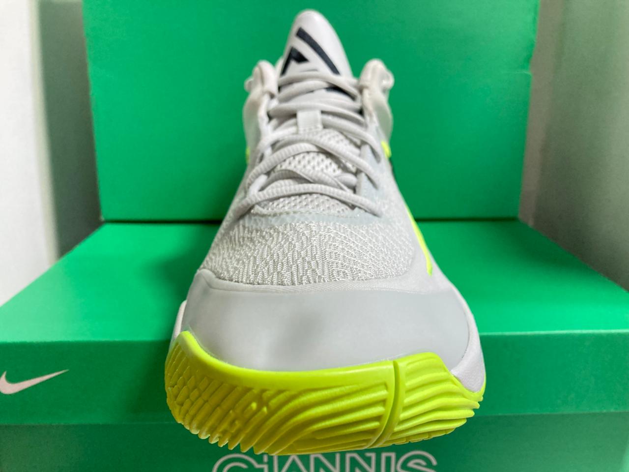 Nike Giannis Immortality 4 'Light Silver Volt Black'