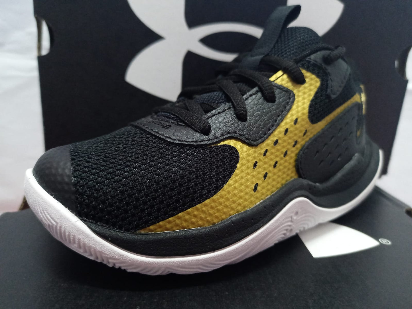 Under Armour Jet '23 PS 'Black Metallic Gold'