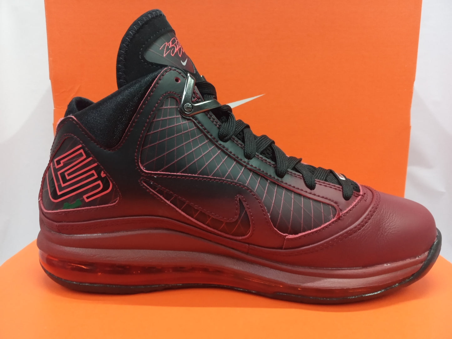 Nike Air Max LeBron 7 Retro GS Christmas 2019