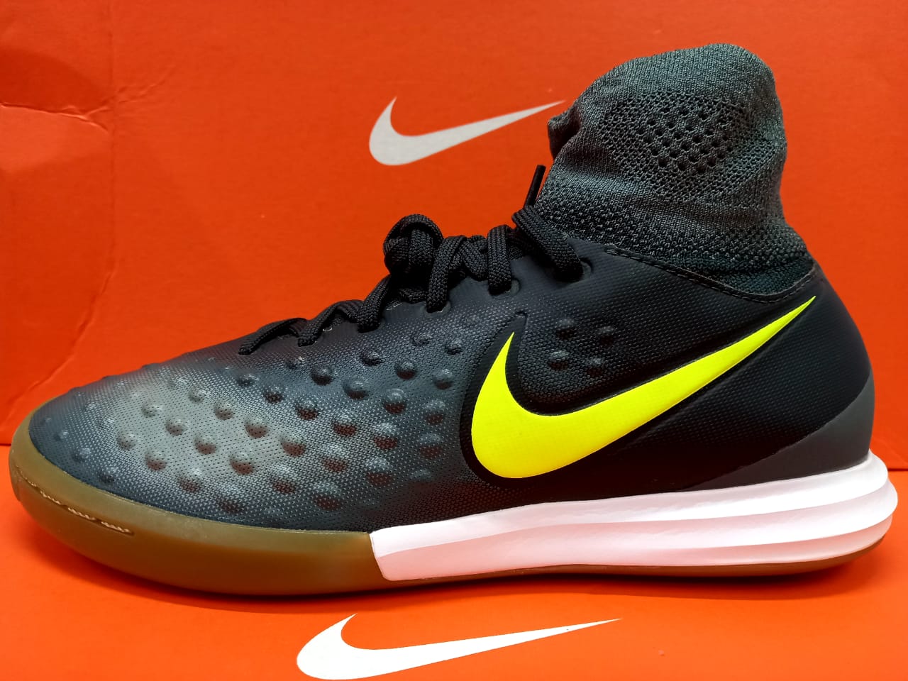 Nike MagistaX Proximo II DF IC J